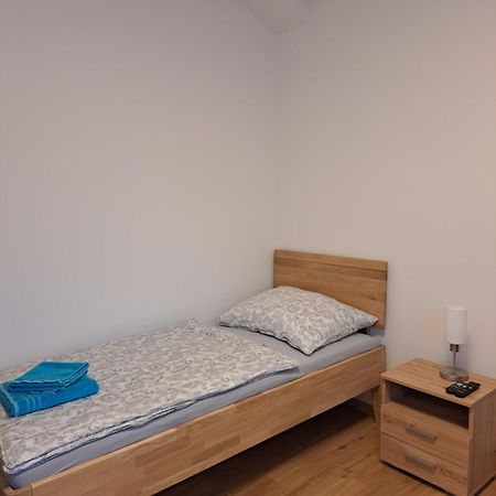 Private Zimmer Hoap لوبن المظهر الخارجي الصورة