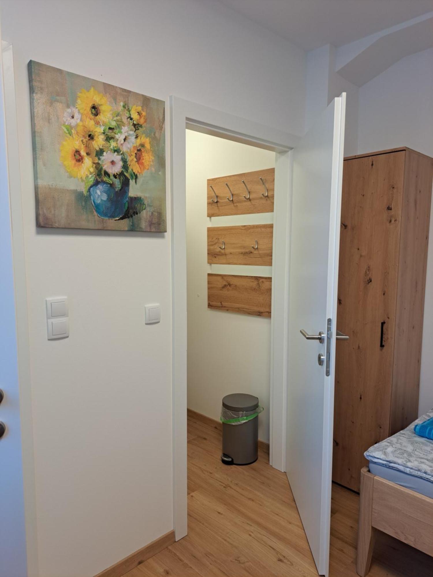 Private Zimmer Hoap لوبن المظهر الخارجي الصورة